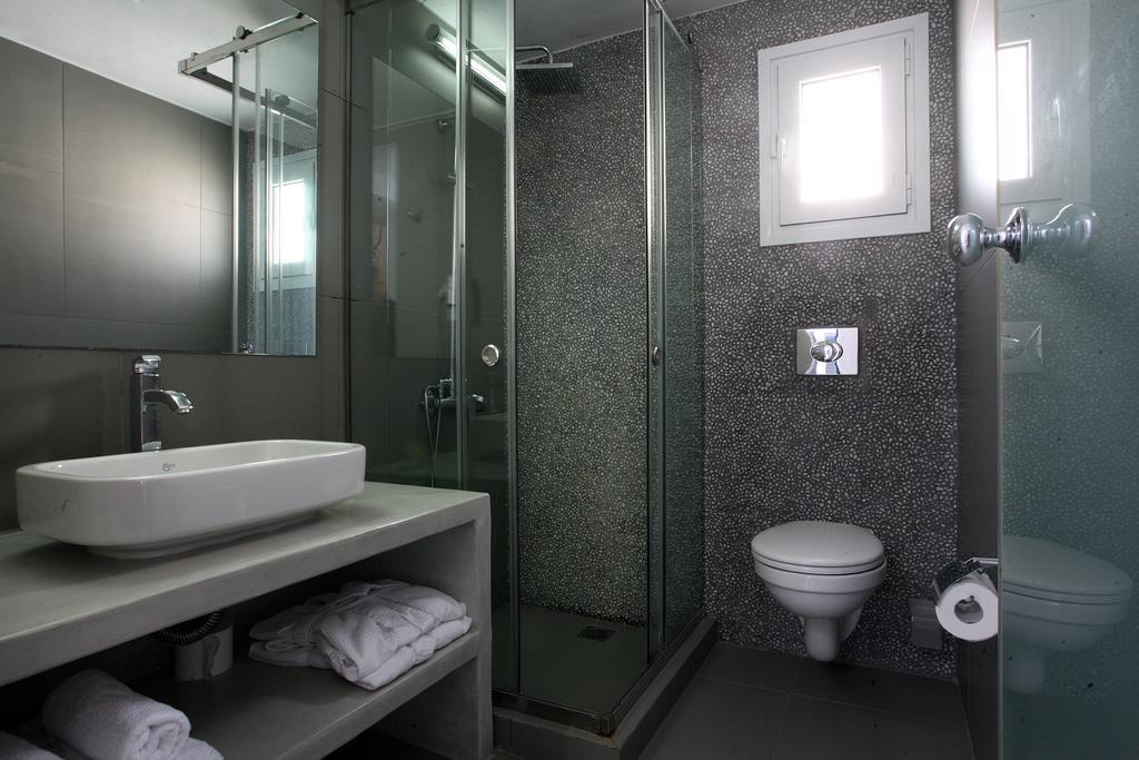Loizos Stylish Residences 3*