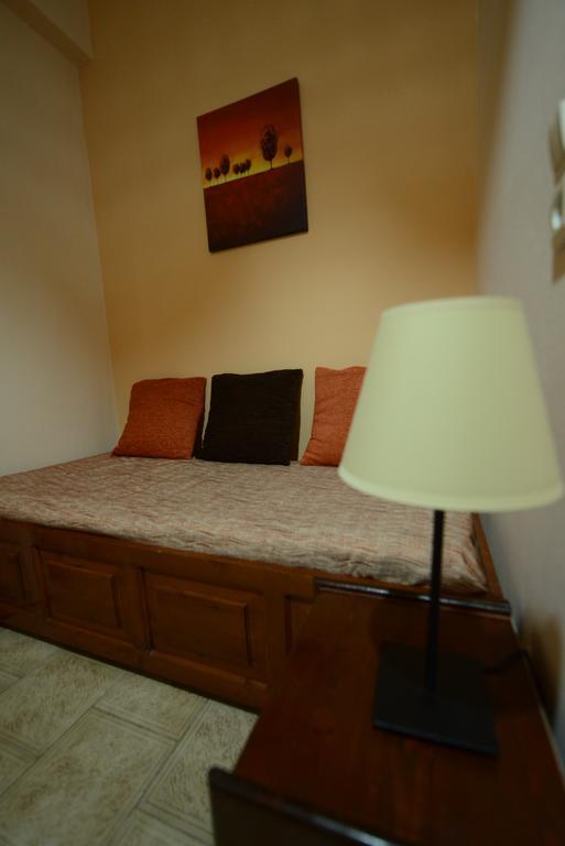 Apartment Alexandra Spingou *
