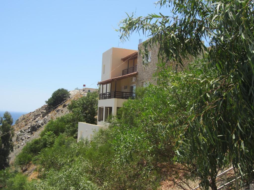 Sfinias Aparthotel