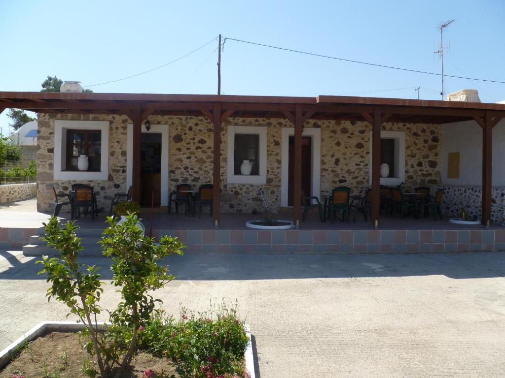 Paraschos Kos 2*