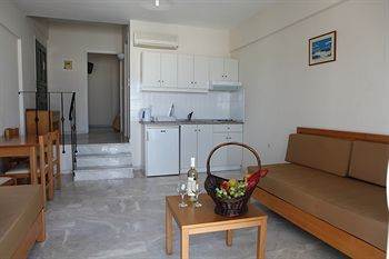 Radamanthys Hotel Sfakaki