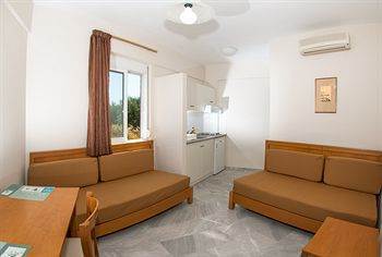 Radamanthys Hotel 3*