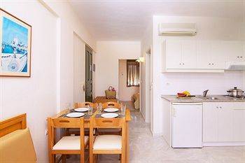 Radamanthys Hotel