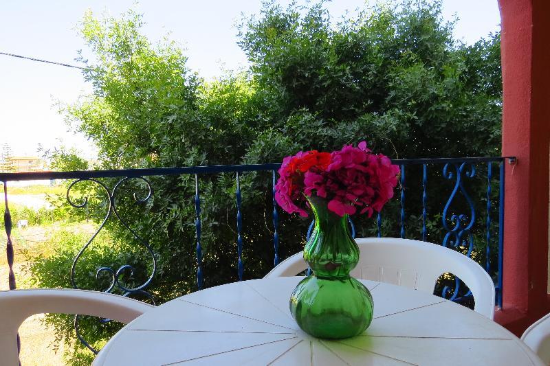 Maritime Aparthotel Petaloudes