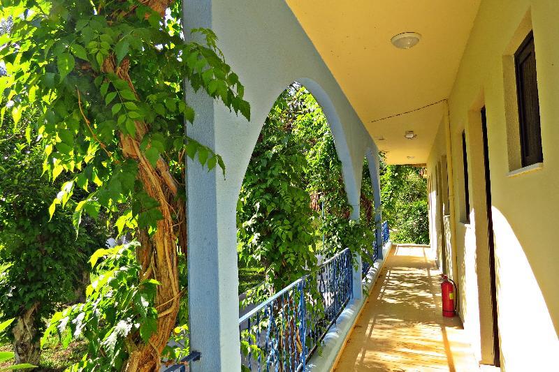 Maritime Petaloudes