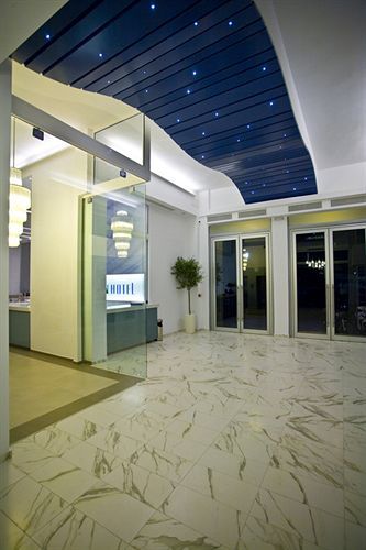 Astron Hotel 3*
