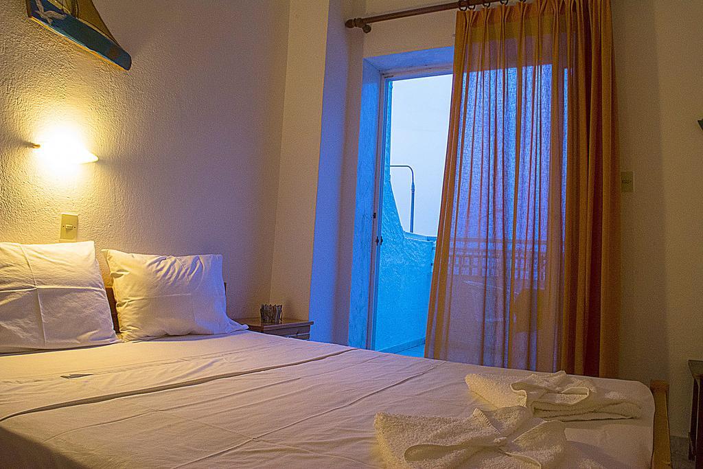 Toroneon Aparthotel *