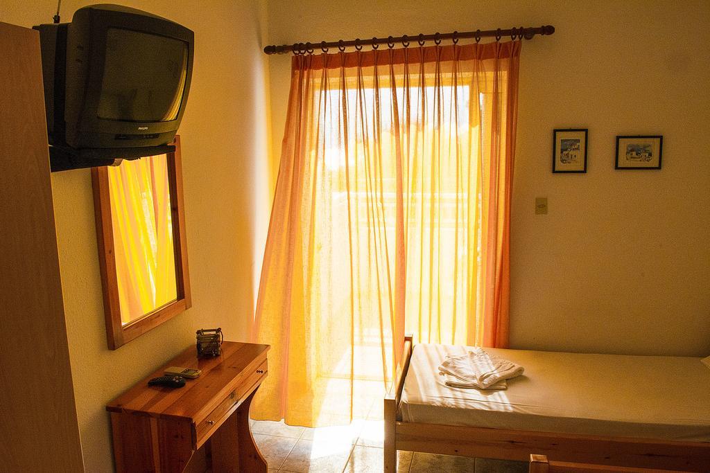 Aparthotel Toroneon *
