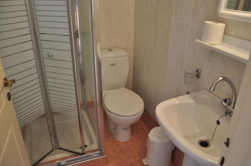 Kato Palace Aparthotel *