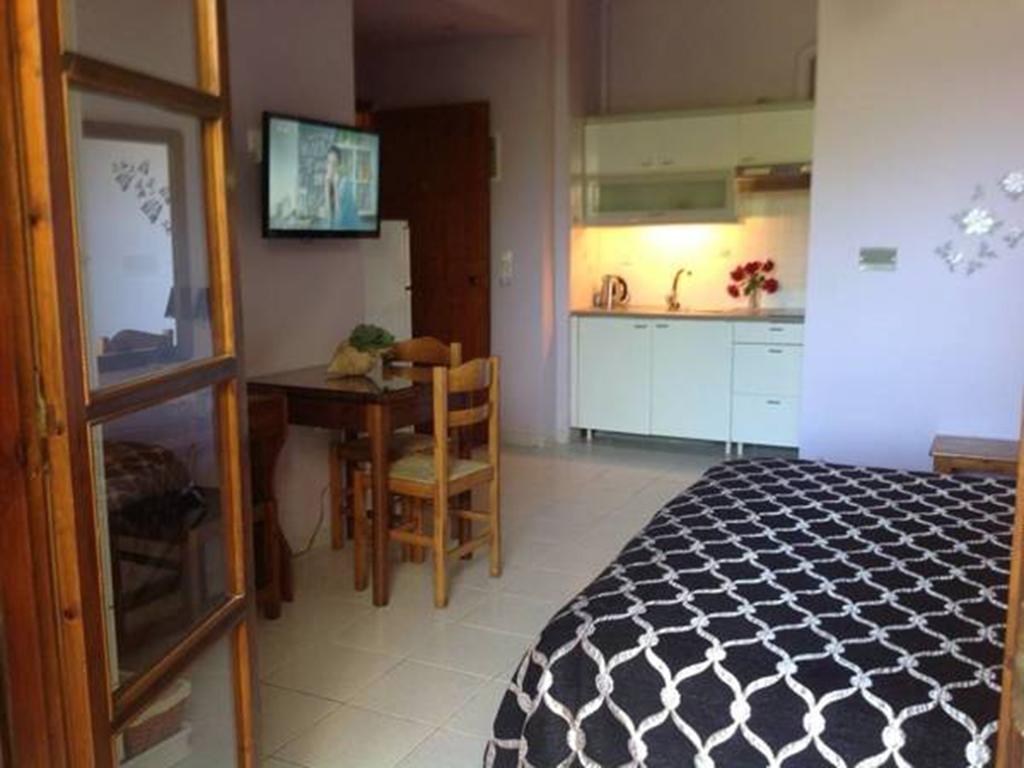 Apartment Asterias Studios & *