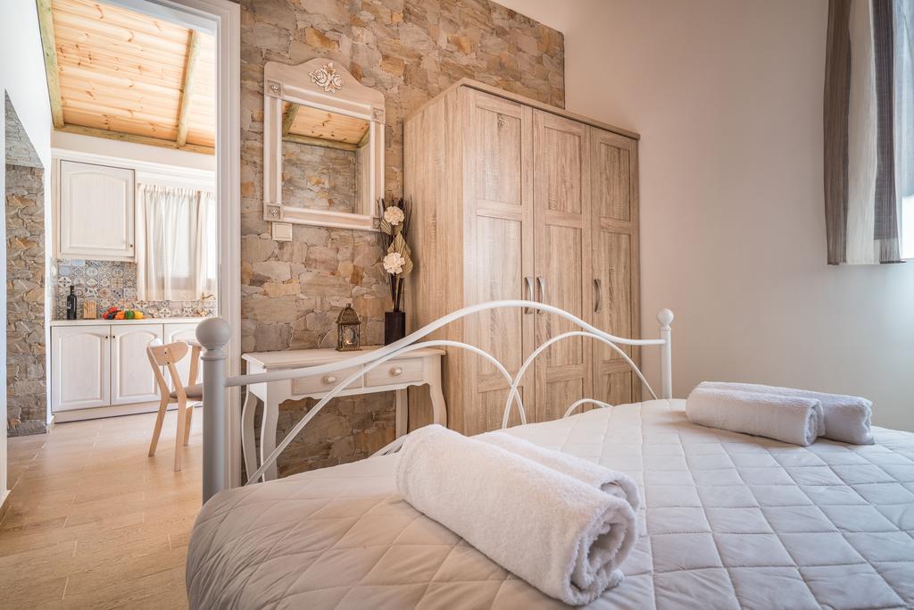 Ninemia Zakinthos