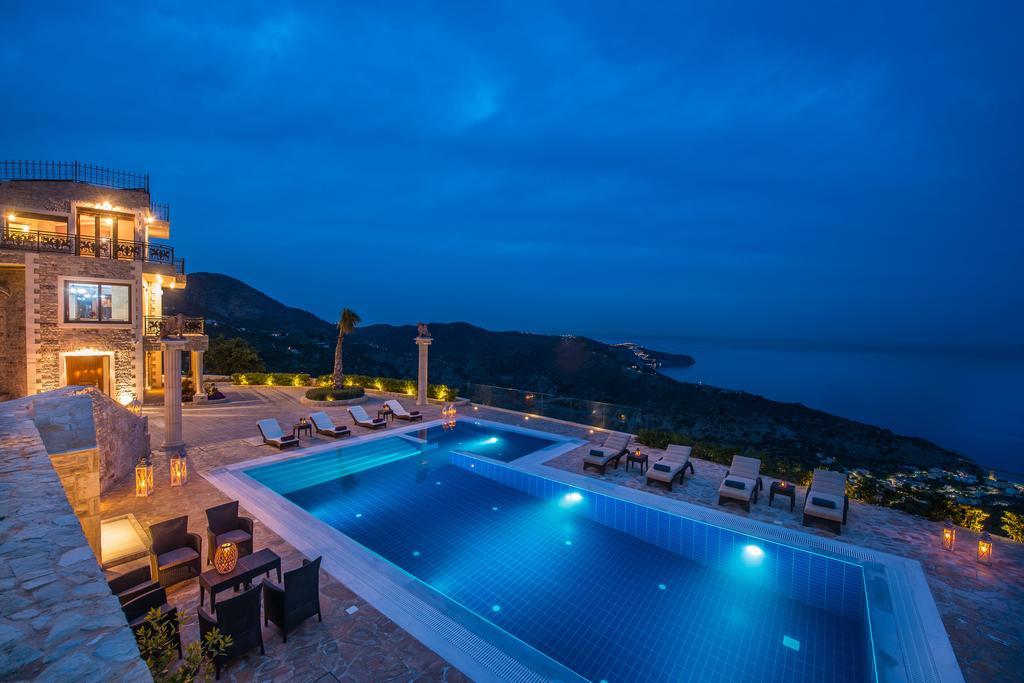 Bella Mare, Wine Dark Sea * Rodhia (Crete)