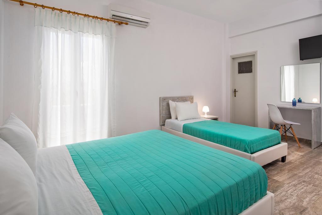 Kavallaris & Aparthotel Messaria (Santorini)