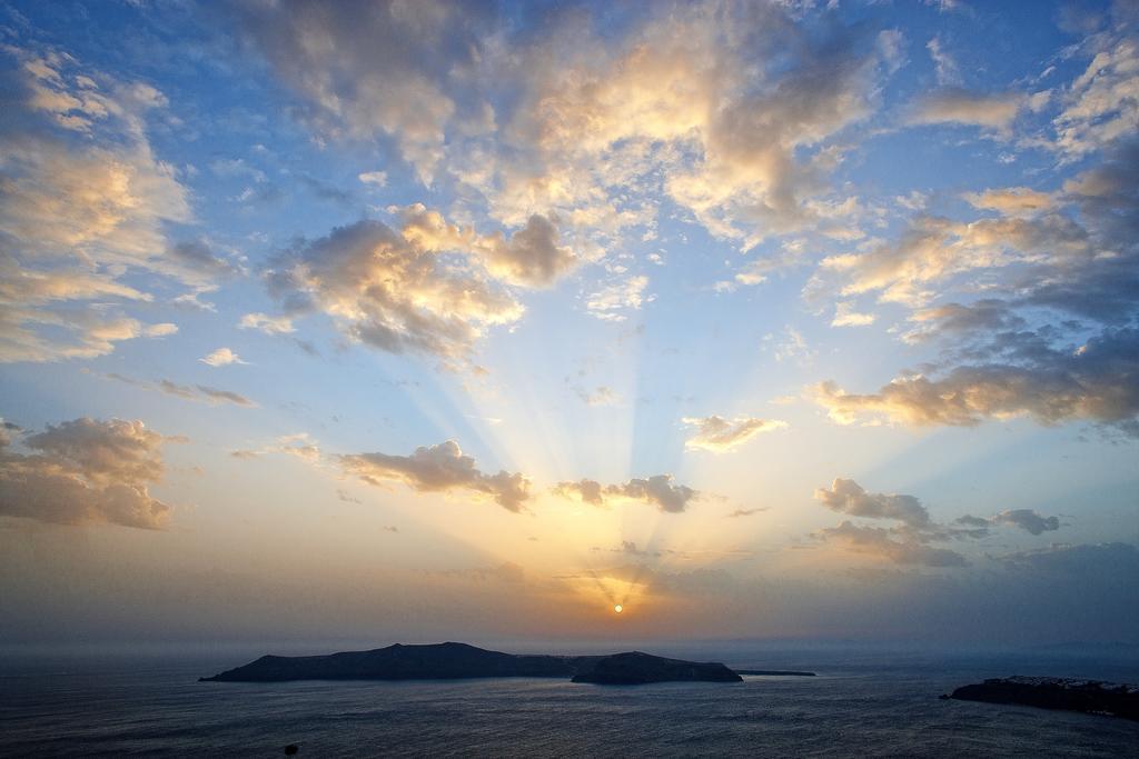 Hotel Adore Santorini 4*