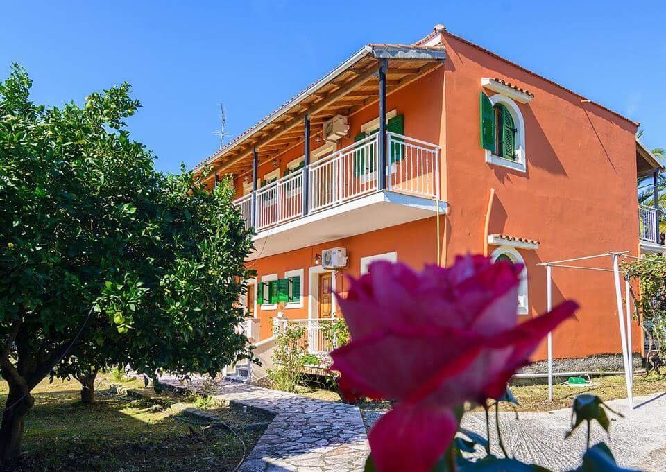 Nikos Apartment