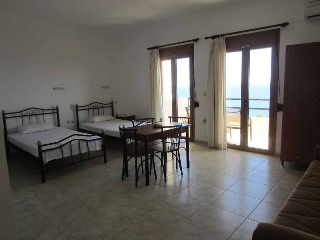 Aparthotel Sfinias 2*