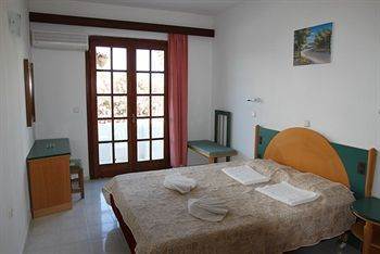 Ampelia Beach Hotel 3*