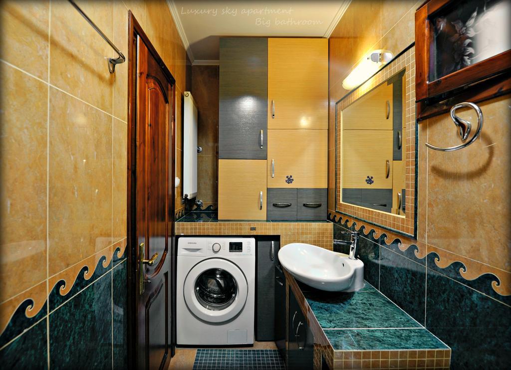 Castri Deluxe Sky Apartment