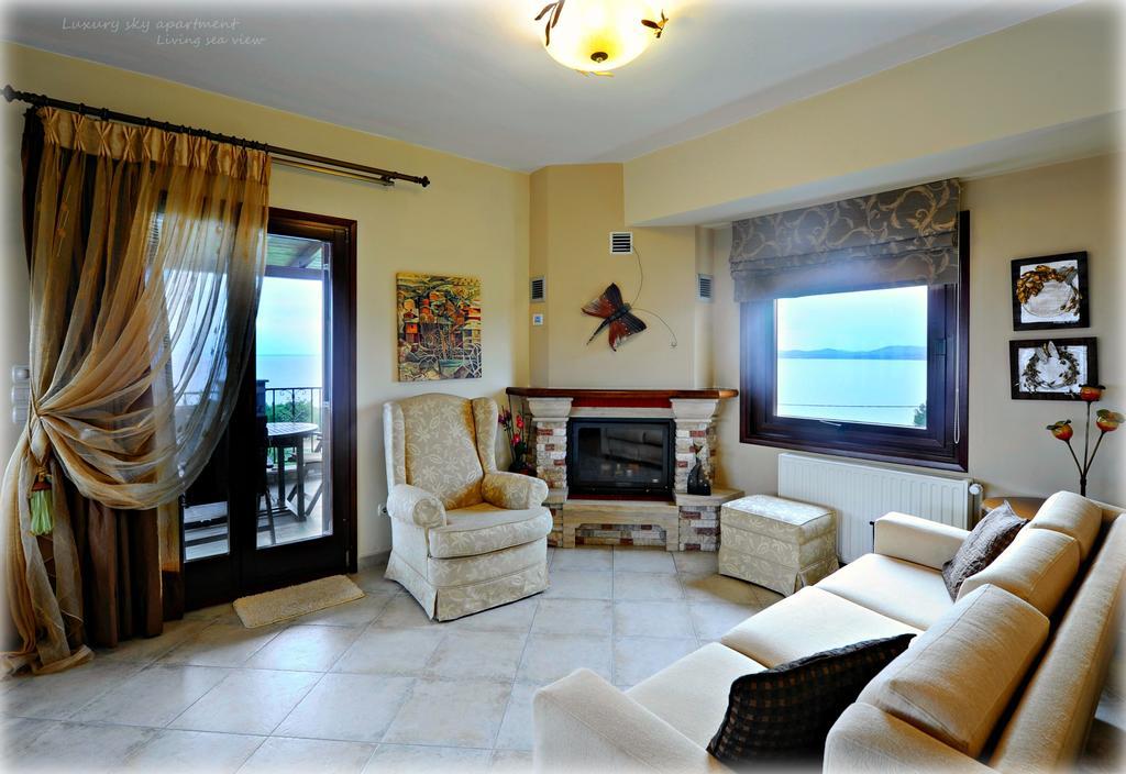 Castri Deluxe Sky Apartment *