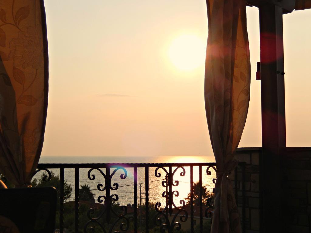 Castri Deluxe Sky Nikiti (Sithonia)