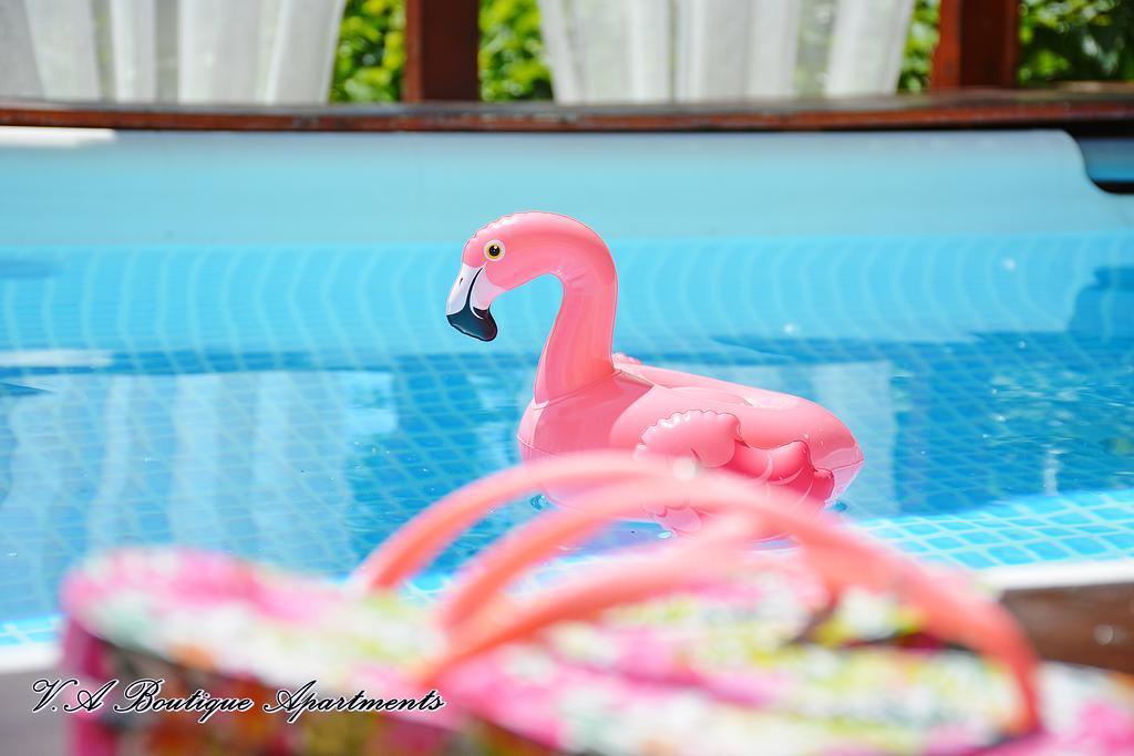 V.a Boutique And * Acharavi (Corfu)