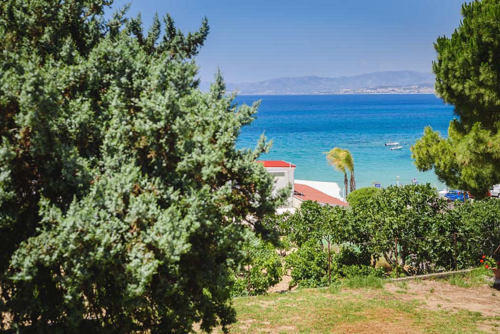 Matina Pefkos Aparthotel 3*