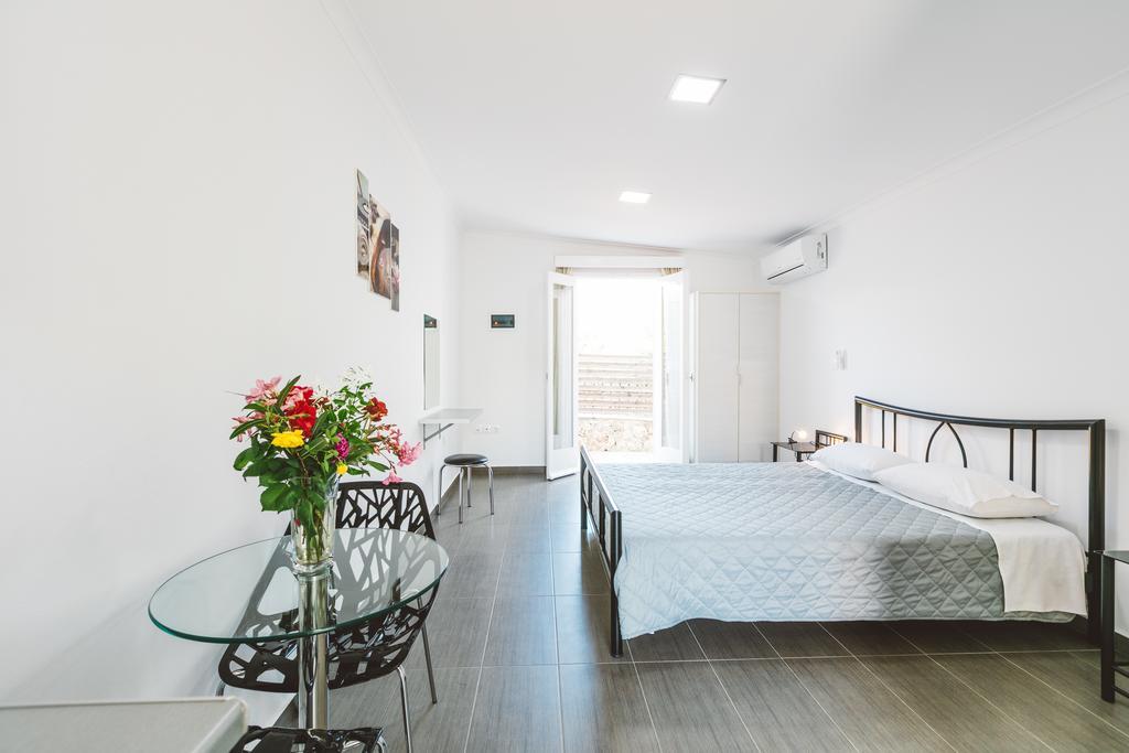 Apartment Fexulis & Agios Nikolaos (Zakynthos)