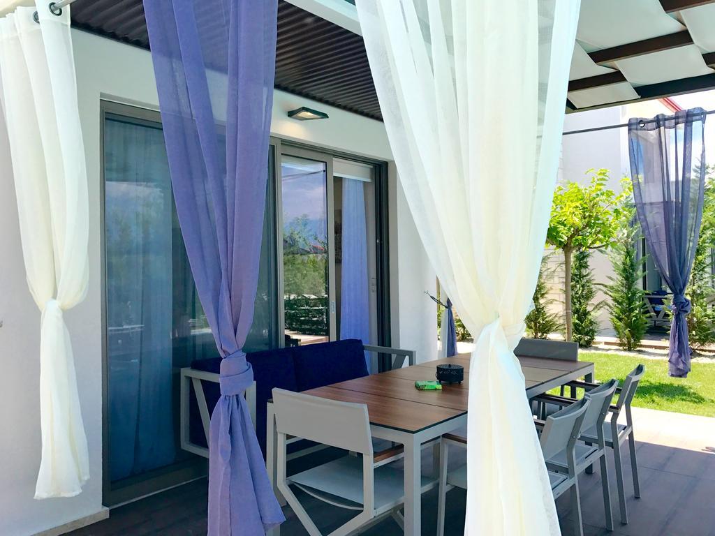 W Pool Halkidiki Pefkochori