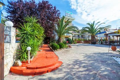 Aparthotel Nereides Hanioti