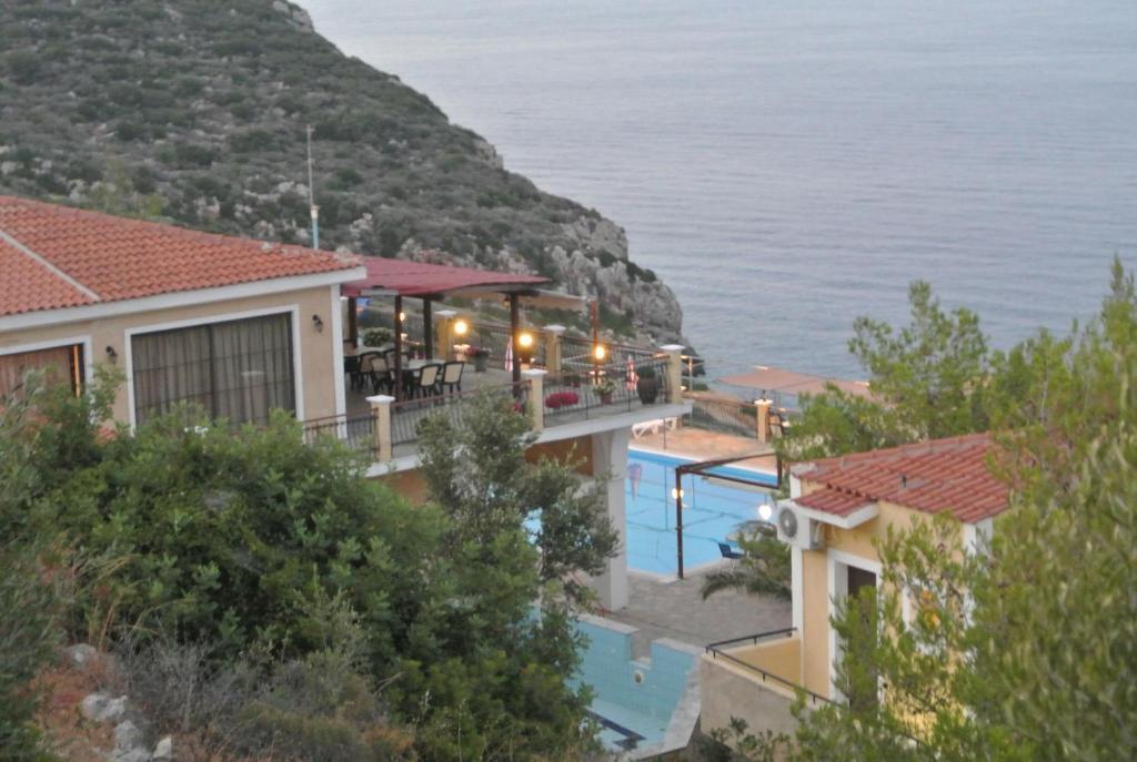 Blue Hotel