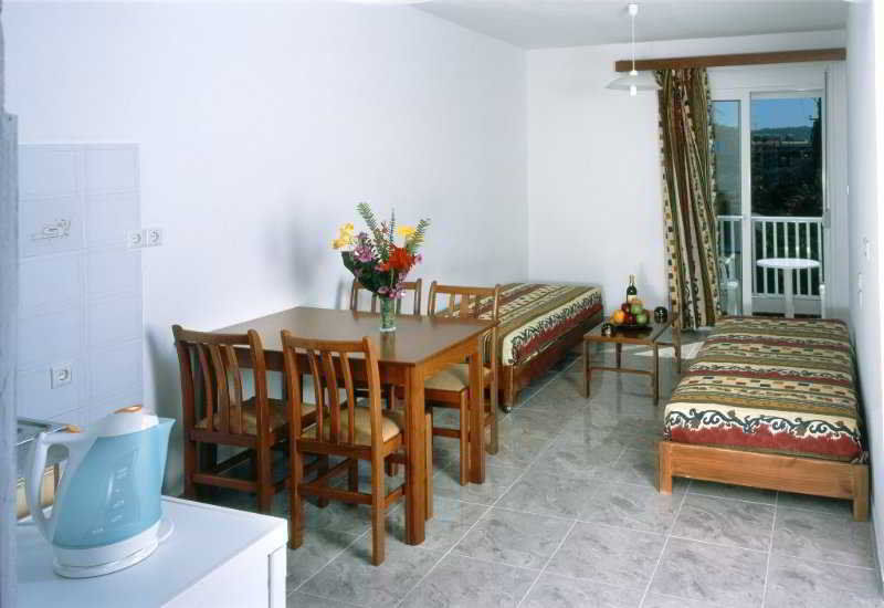 Aparthotel Kassandra 3*