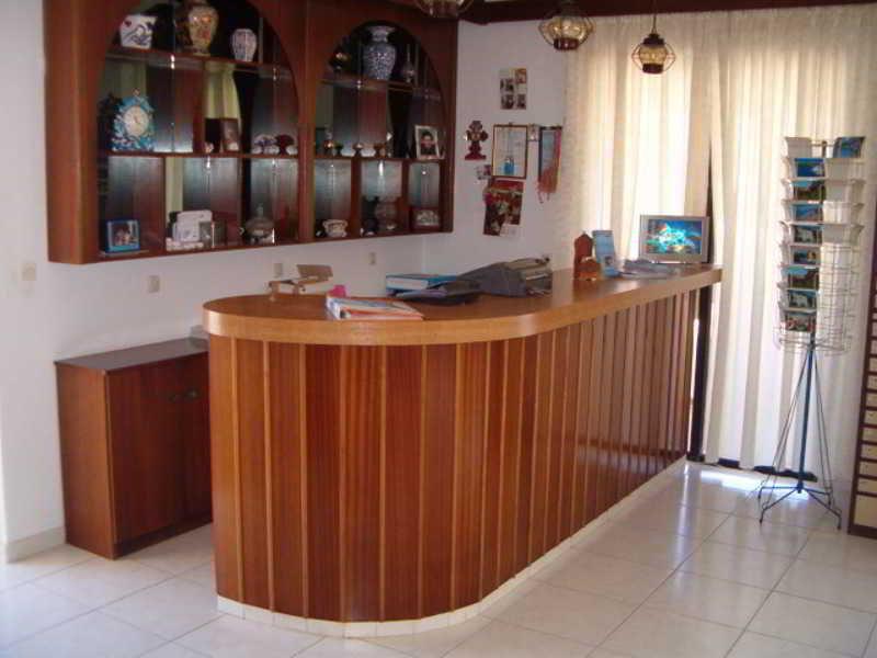 Anagros 2*