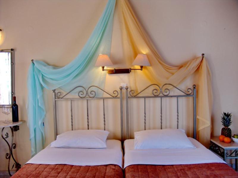 Hotel Irida By Estia