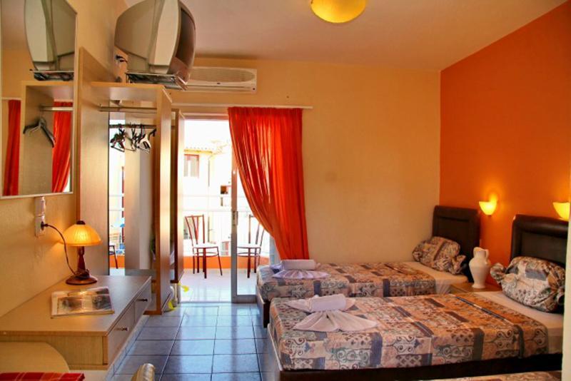 Hotel Irida By Estia