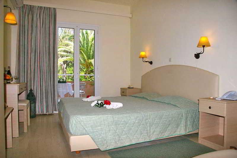 Delfinia Hotel Moraitika