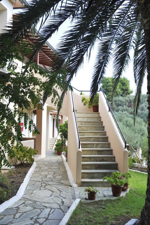 Marina Hotel