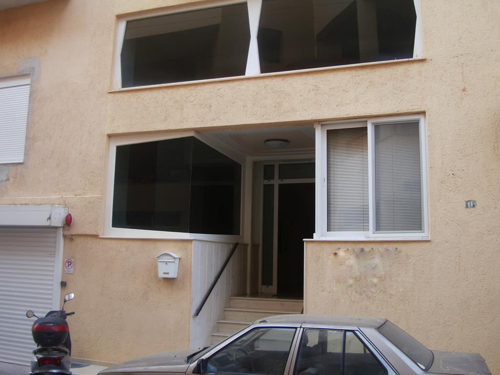 Holiday home Cezanakis