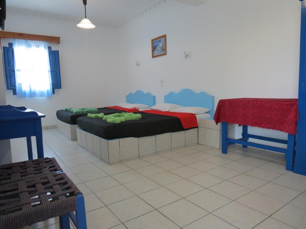 Studios Apartments Perivolos