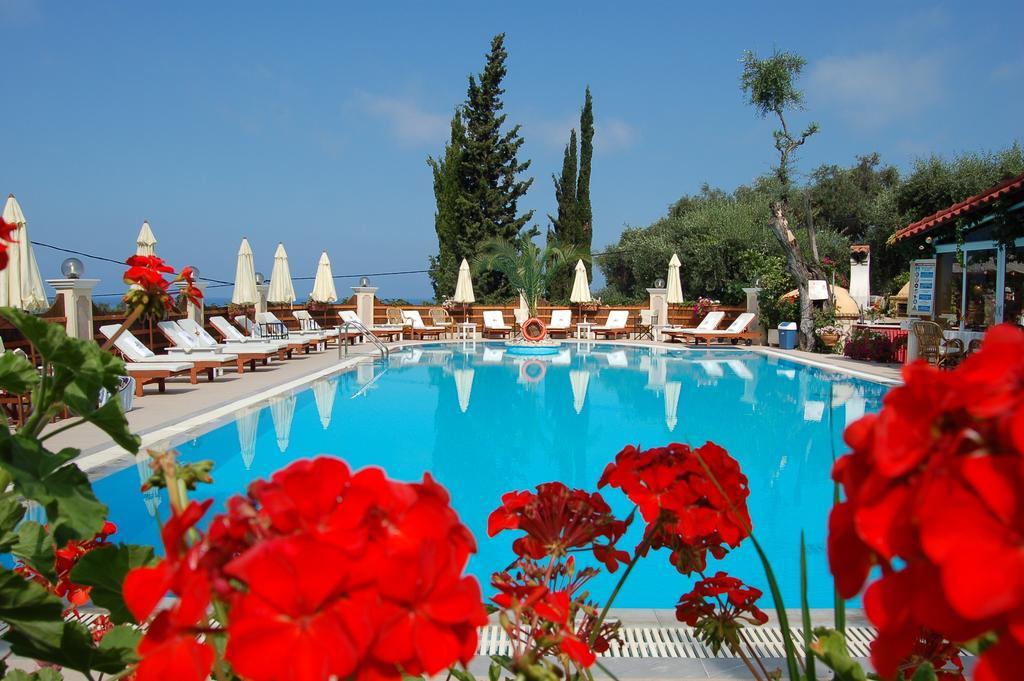 Agios Gordios Stevens On The Hill Apartment *