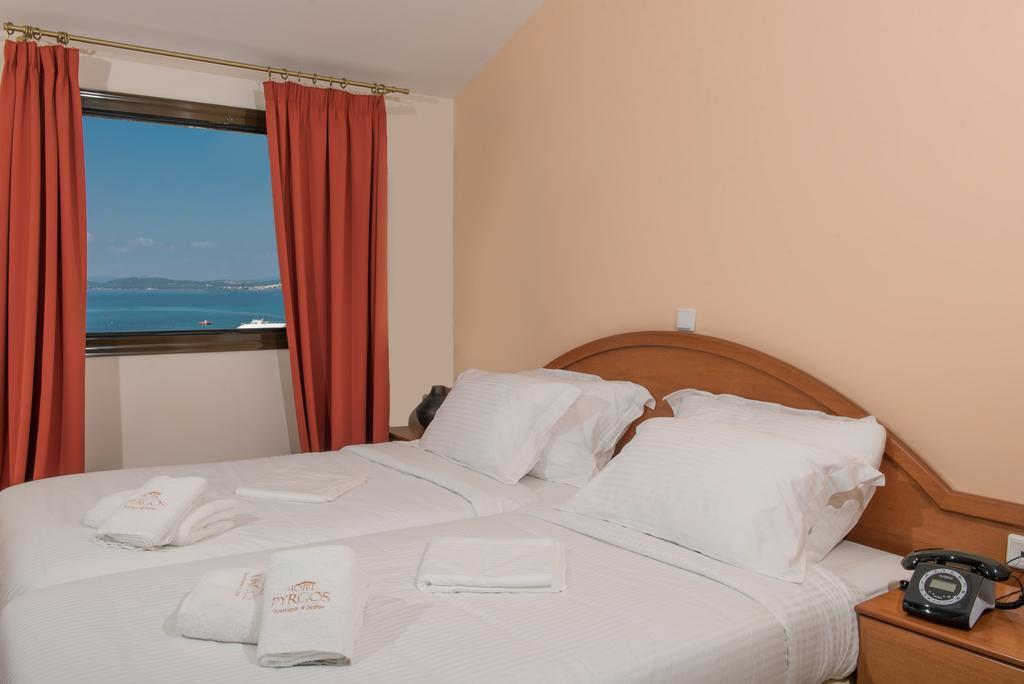 Hotel Pyrgos
