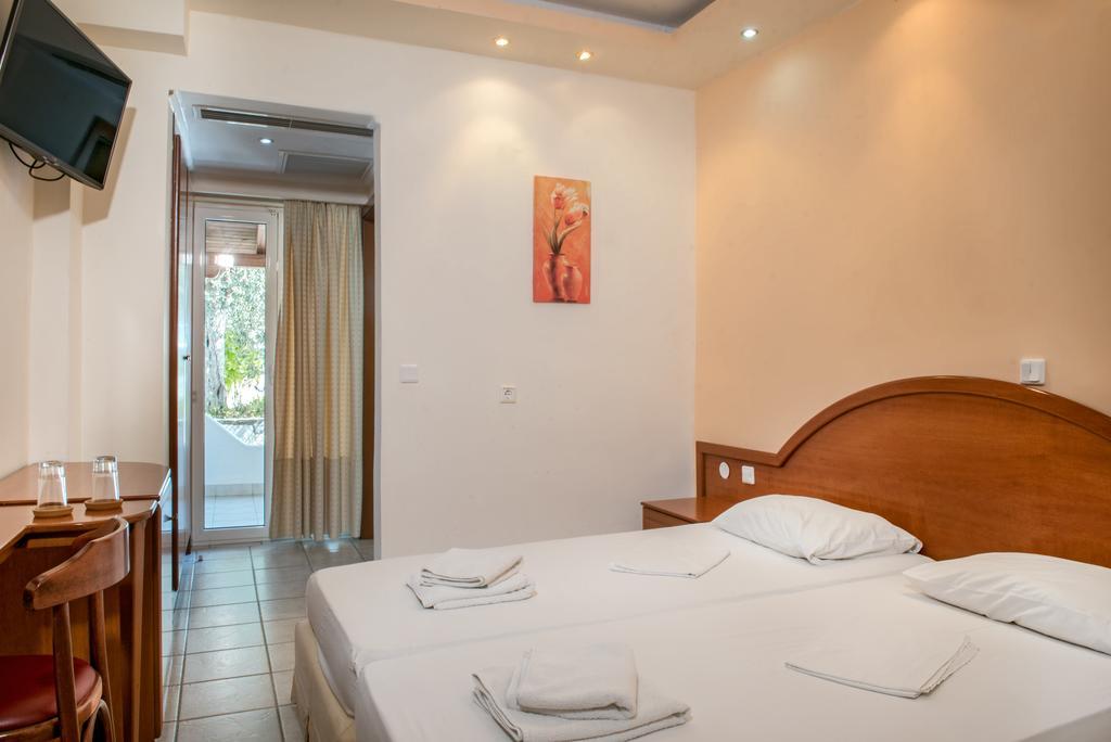 Hotel Pyrgos
