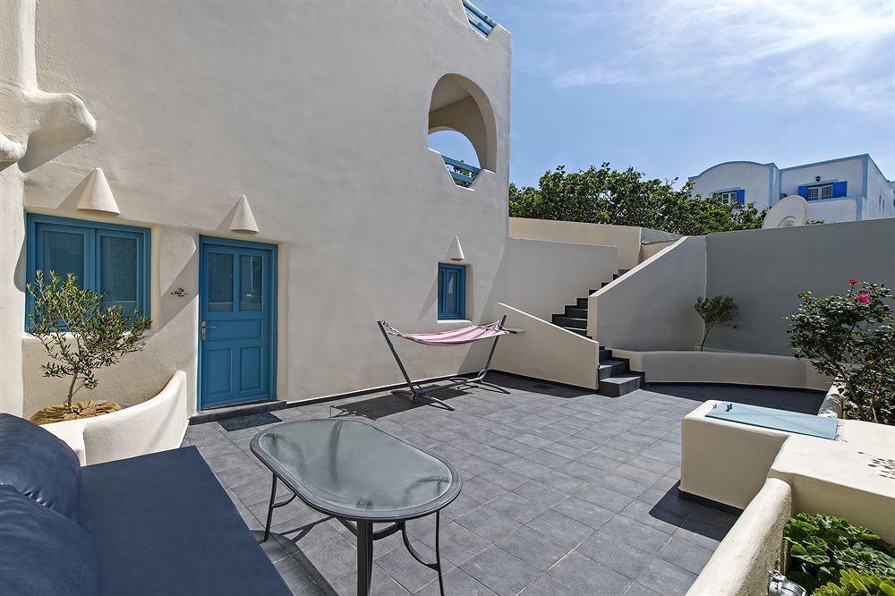 Alizea & Hotel Fira (Santorini)