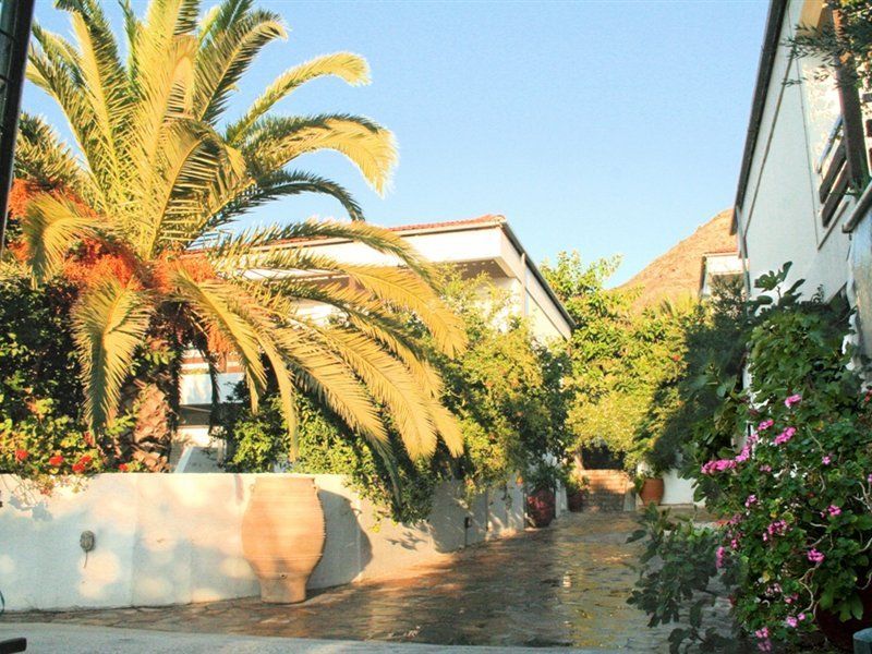 Sunningdale Hotel