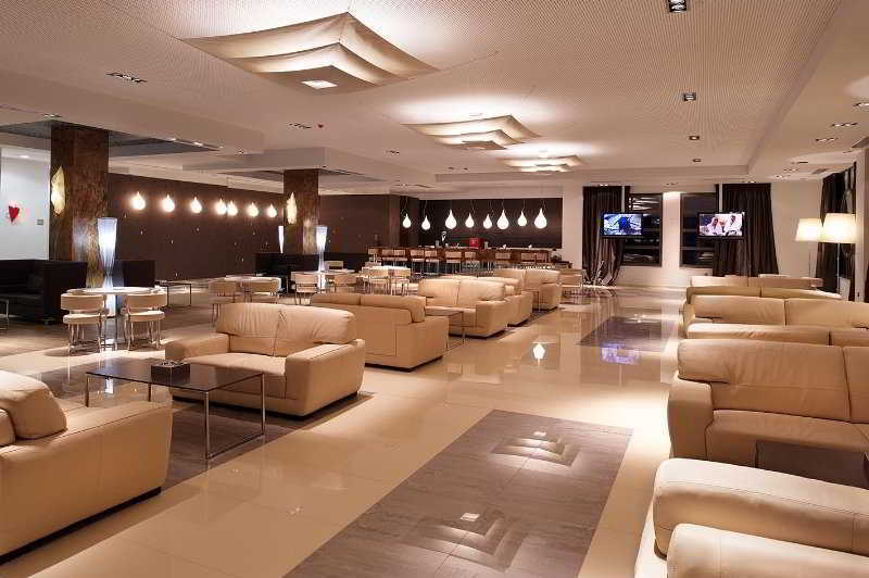 Istion Club & Hotel Nea Poteidaia