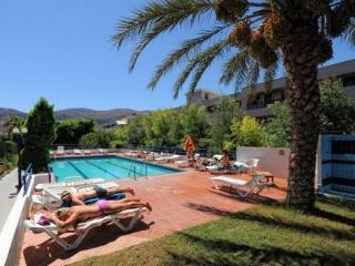 Aparthotel Primavera &