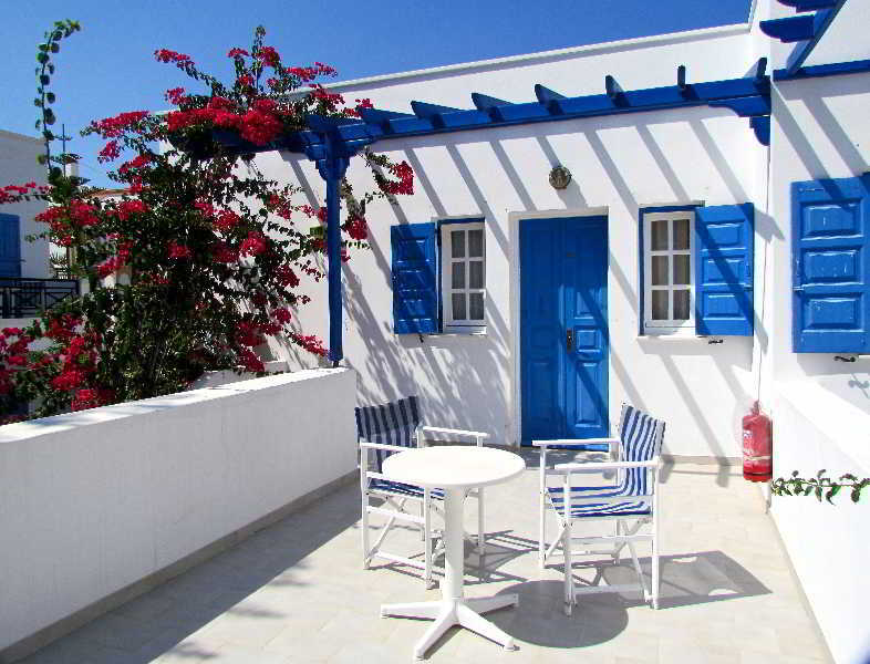 Levante Hotel Kamari (Santorini)