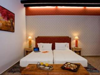 F Fine - Adults Only Hotel