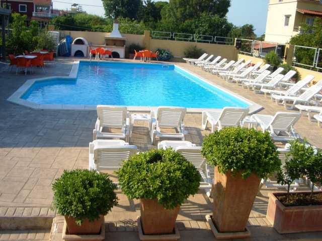 Aparthotel Gardens 3*
