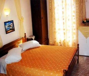 Alizea & Hotel 3*