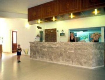 Hotel Caravos